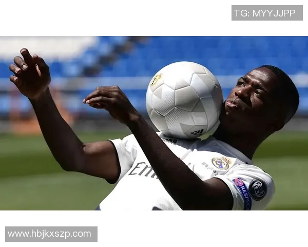 维尼修斯的崛起与挑战：从天才少年到足球场上的闪耀明星